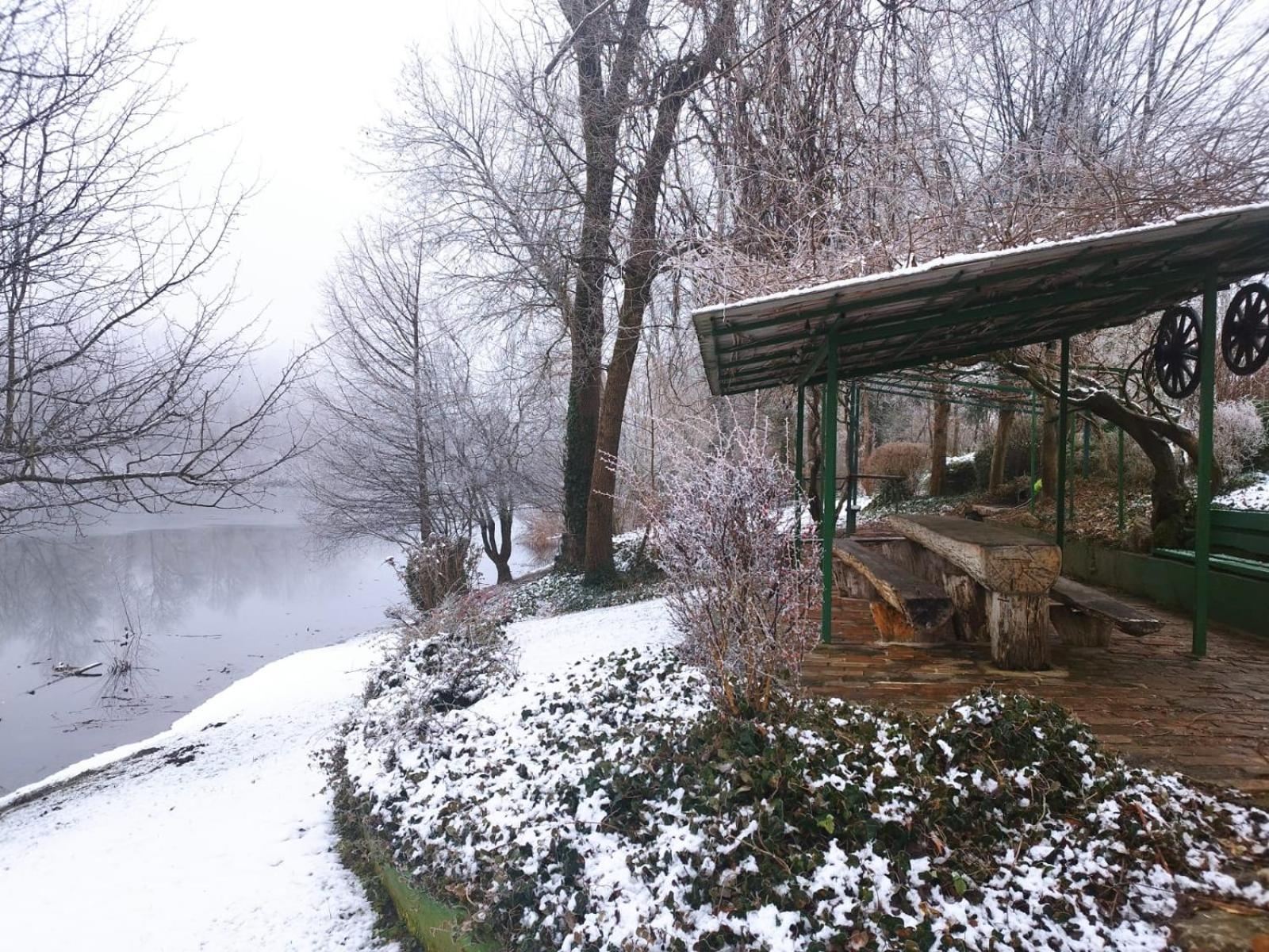 Rajski Vrt - Lake House - Paradise Garden Σίσακ Εξωτερικό φωτογραφία